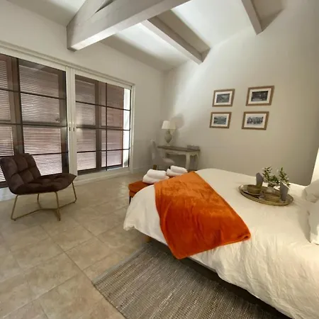 Raffinee, Parc Cloture, 4000m2, Piscine 5x10 Villa